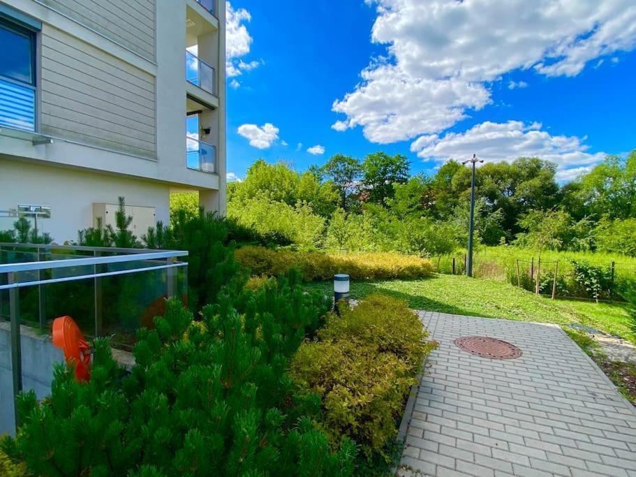 Smart Art :) Z Bezplatnym Parkingiem Podziemnym Apartamento Kielce Exterior foto