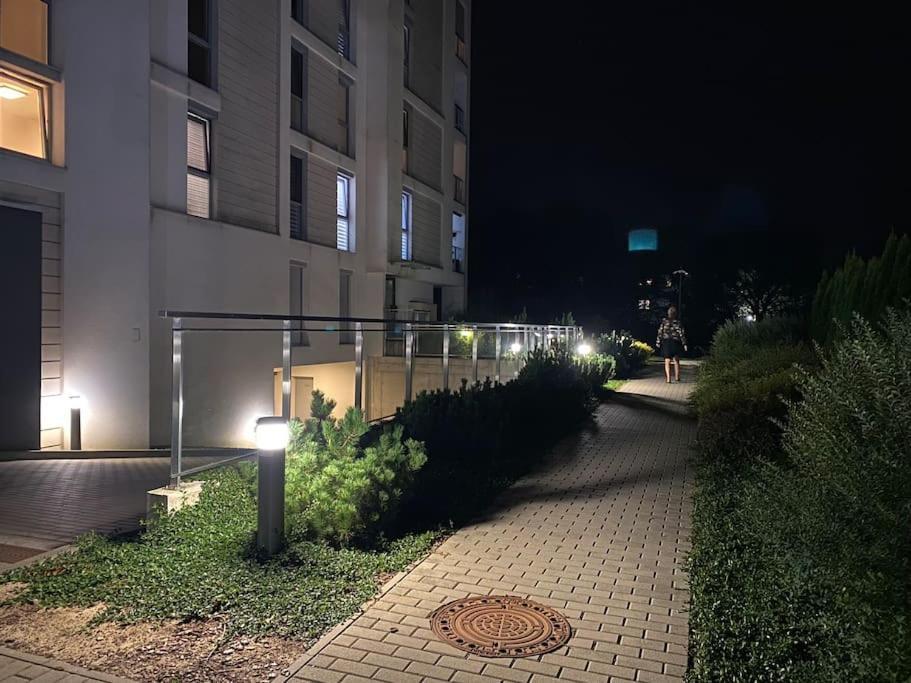 Smart Art :) Z Bezplatnym Parkingiem Podziemnym Apartamento Kielce Exterior foto